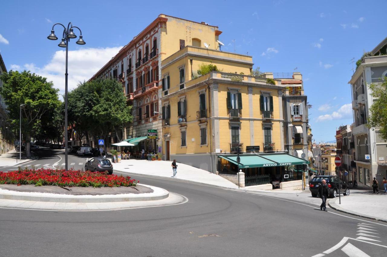 Eva Luxury Rooms Cagliari Eksteriør billede